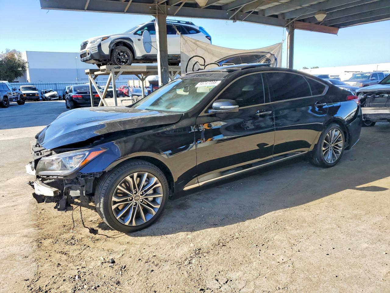 Salvage Hyundai Genesis Image