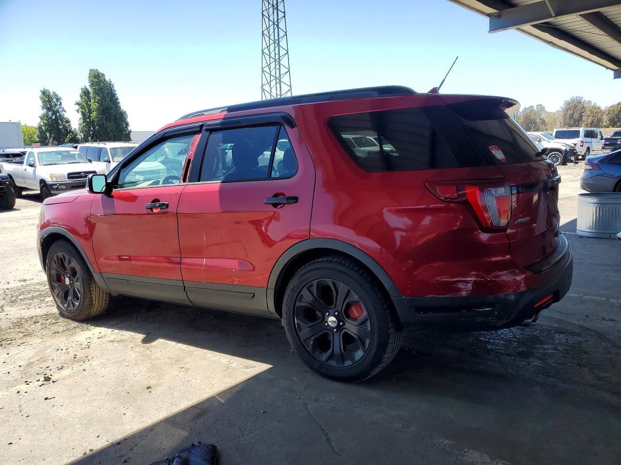Ford Explorer Sport