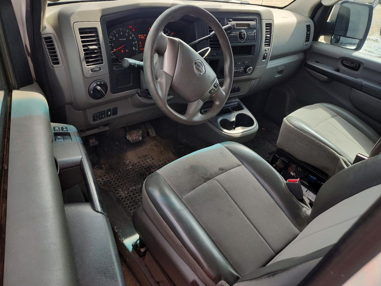 Nissan Nv 2500