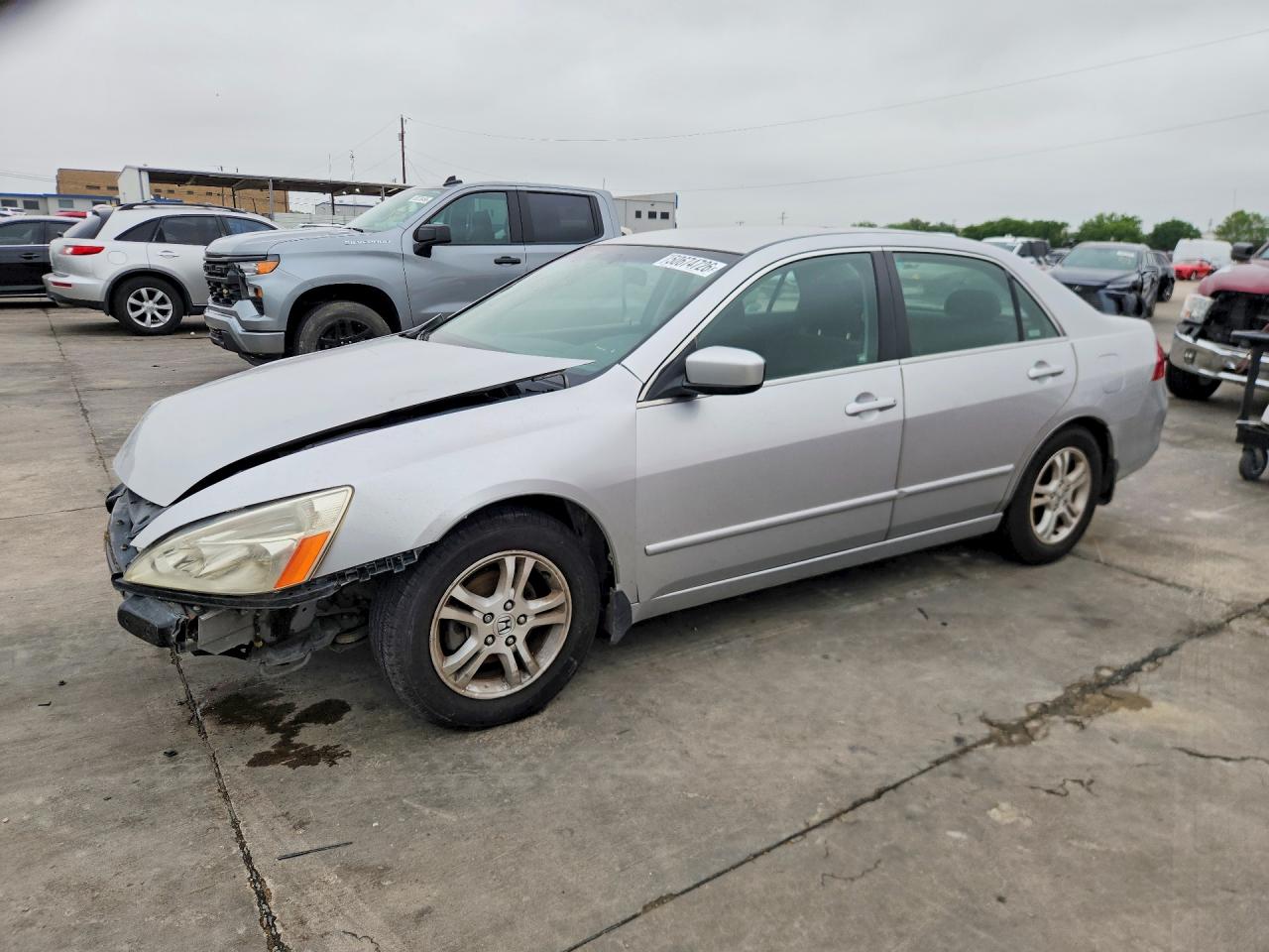 Salvage Honda Accord Image