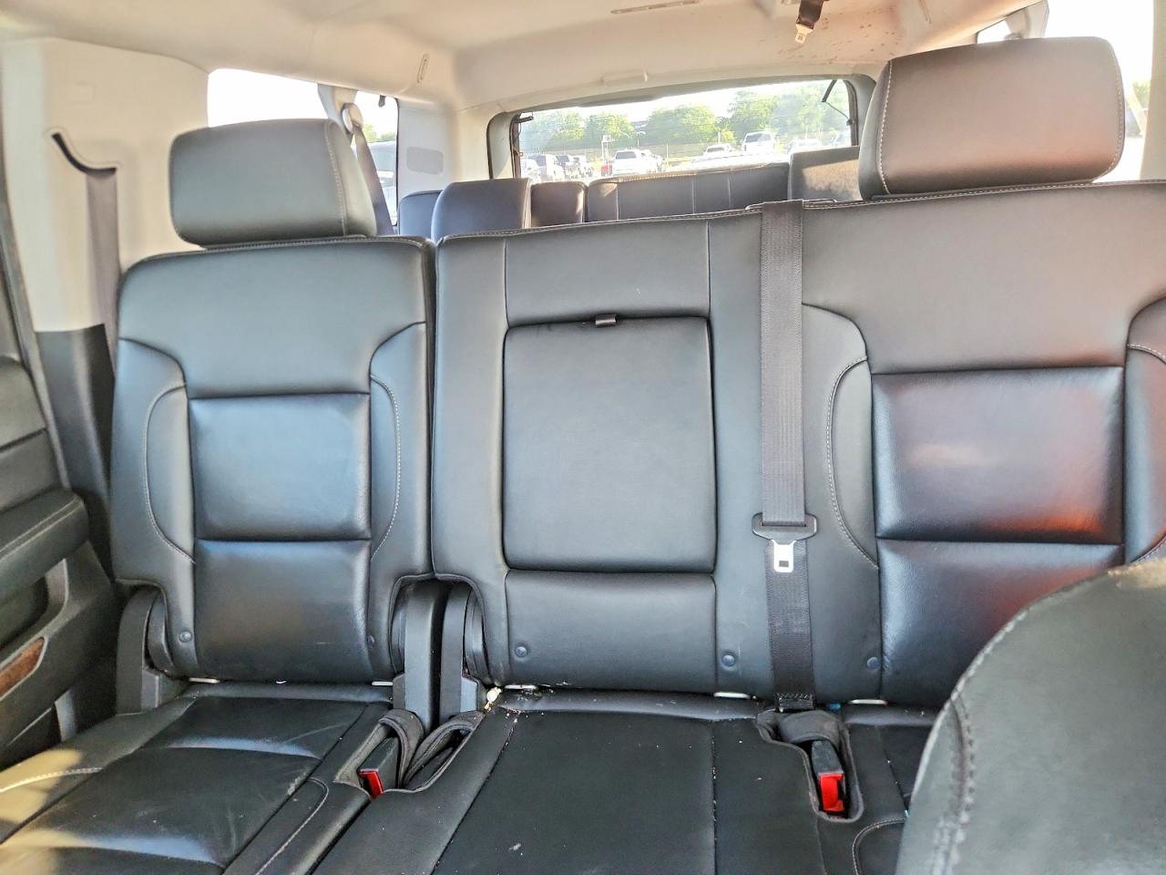 Chevrolet Suburban C1500 Lt