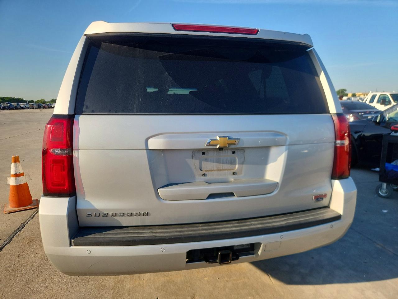 Chevrolet Suburban C1500 Lt