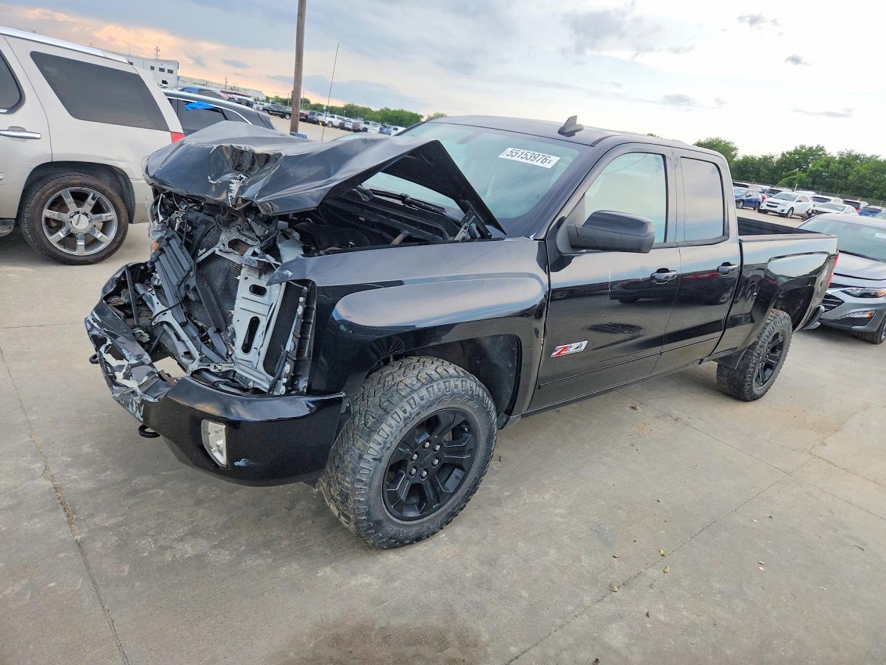 Salvage Chevrolet Silverado Image