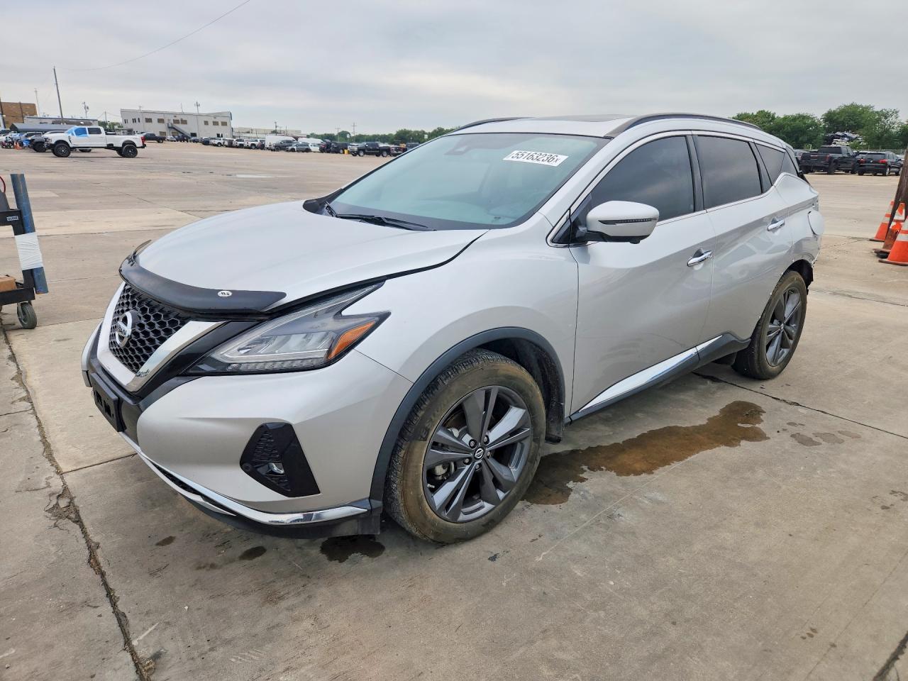 Salvage Nissan Murano Image