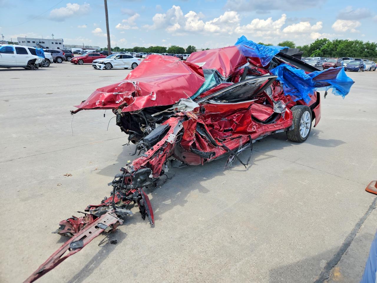 Salvage Toyota Camry Image