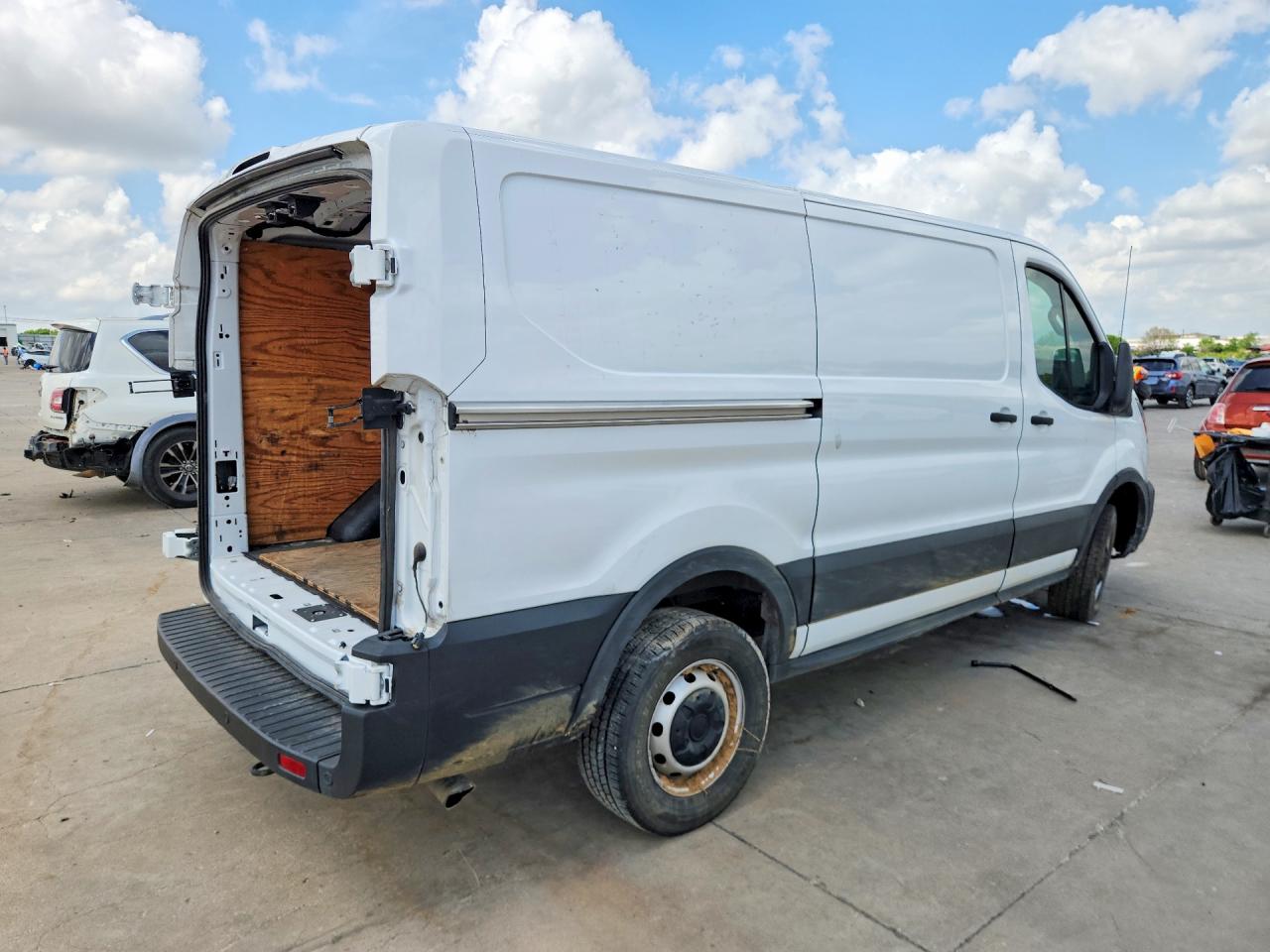Ford Transit T-250