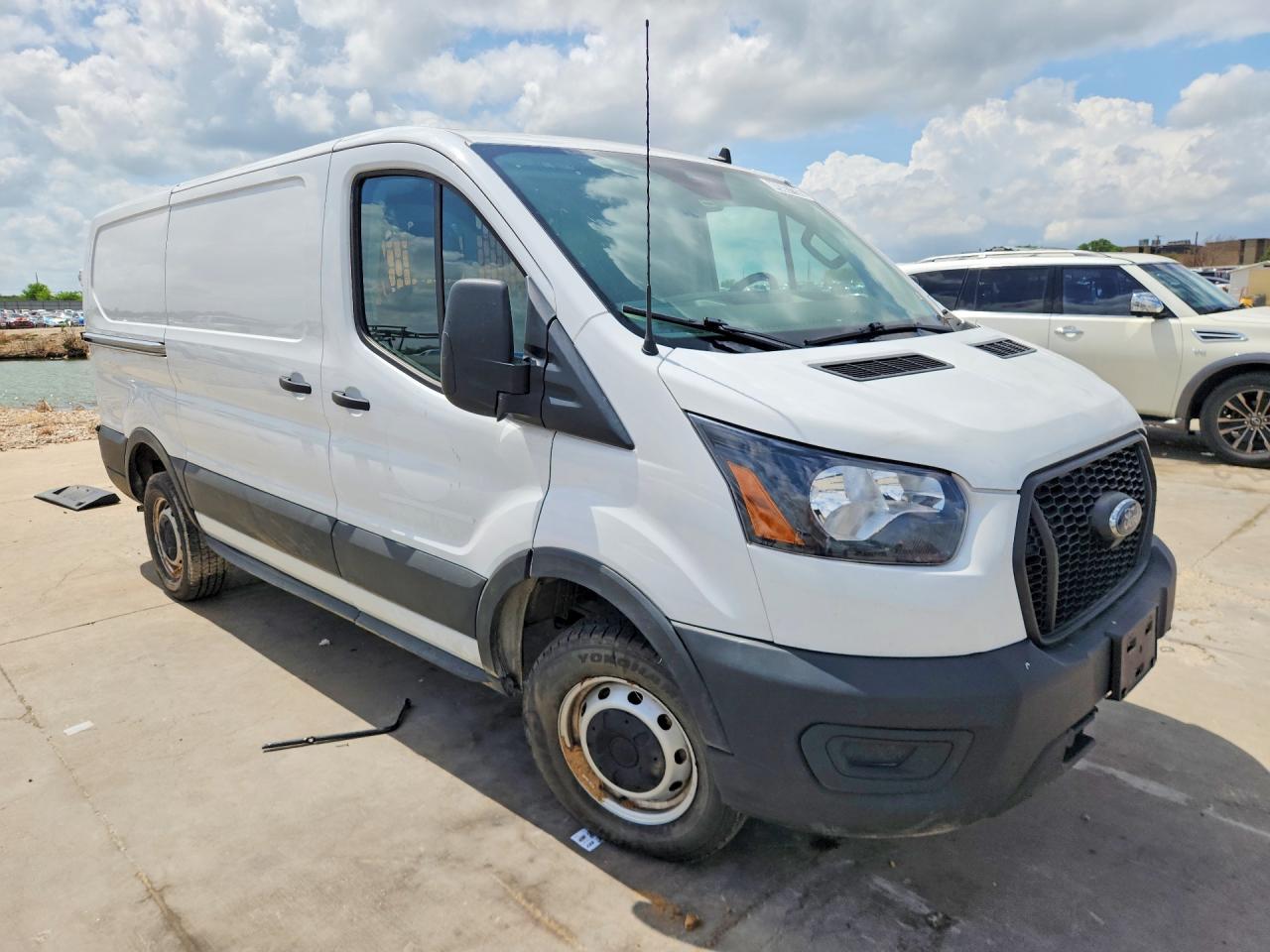 Ford Transit T-250