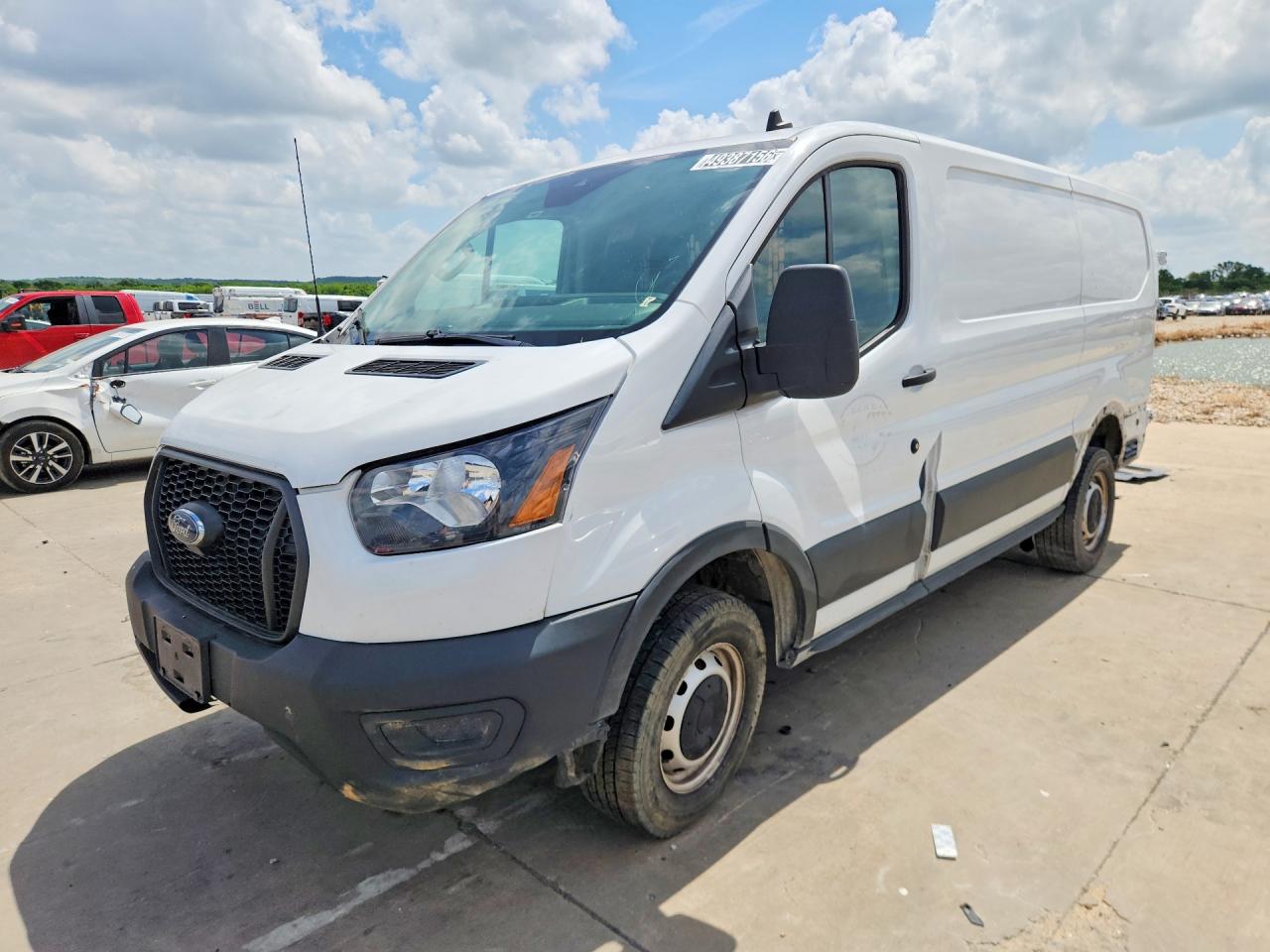 Salvage Ford Transit Image