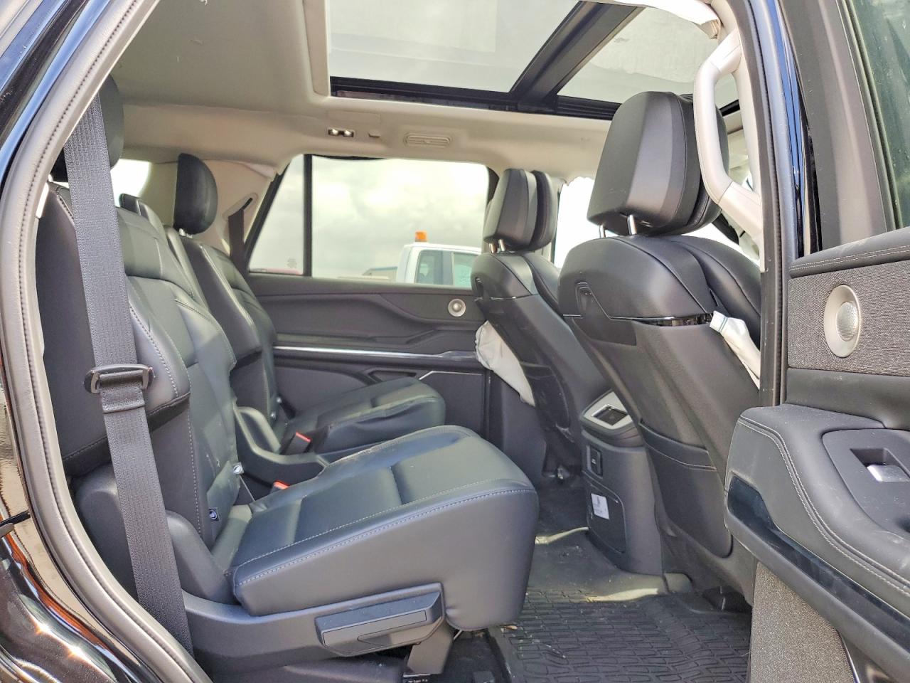 Lincoln Navigator Reserve