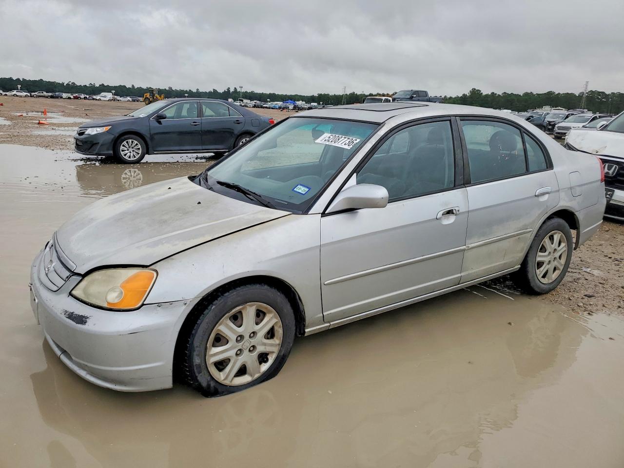 Salvage Honda Civic Image