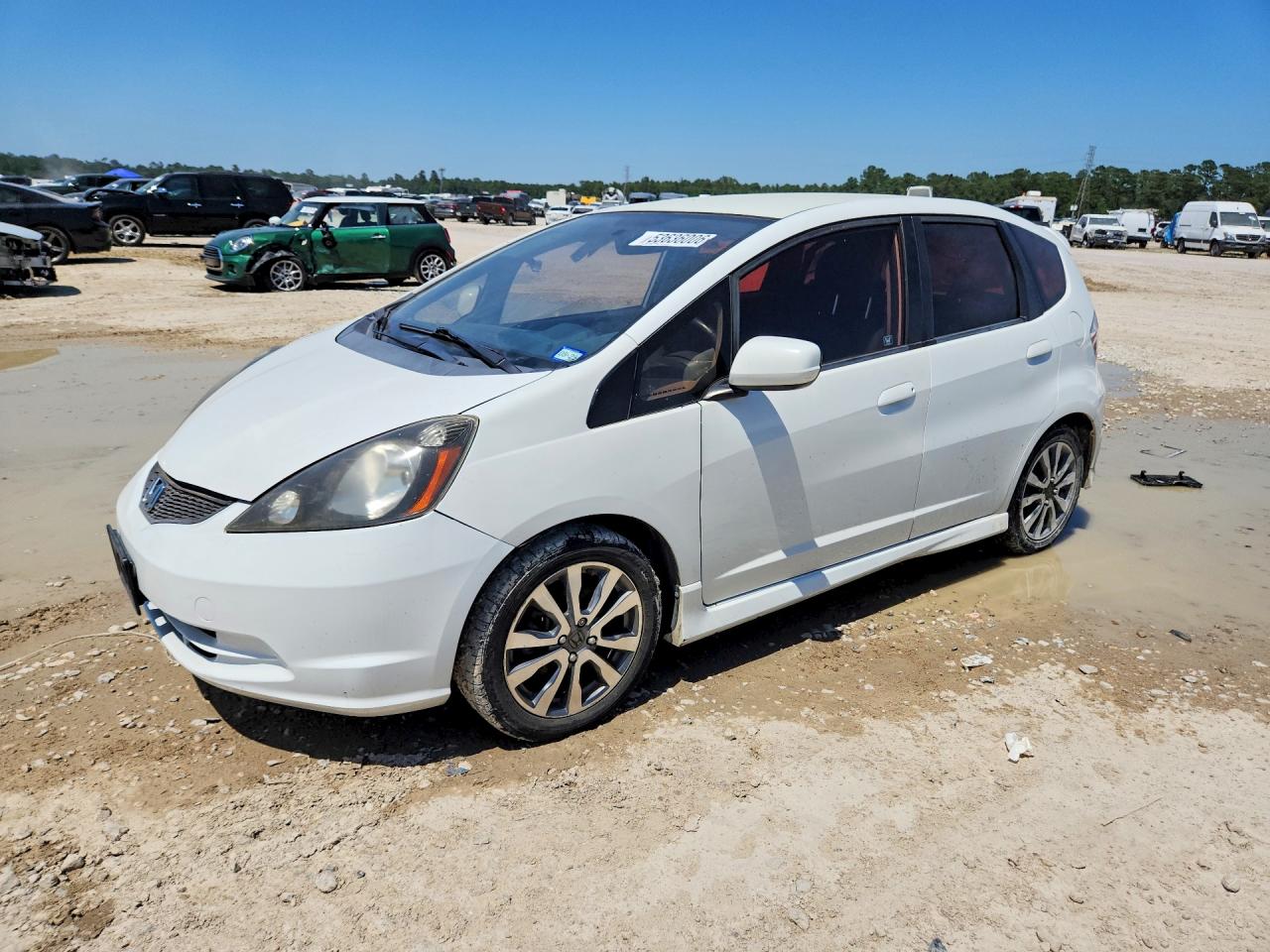 Salvage Honda Fit Image