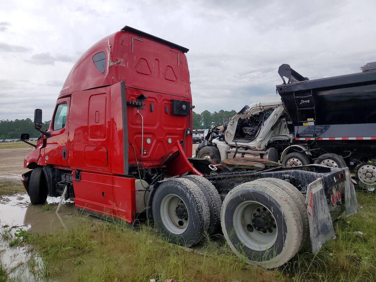 Freightliner Cascadia 126