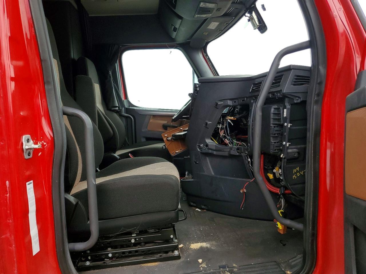 Freightliner Cascadia 126