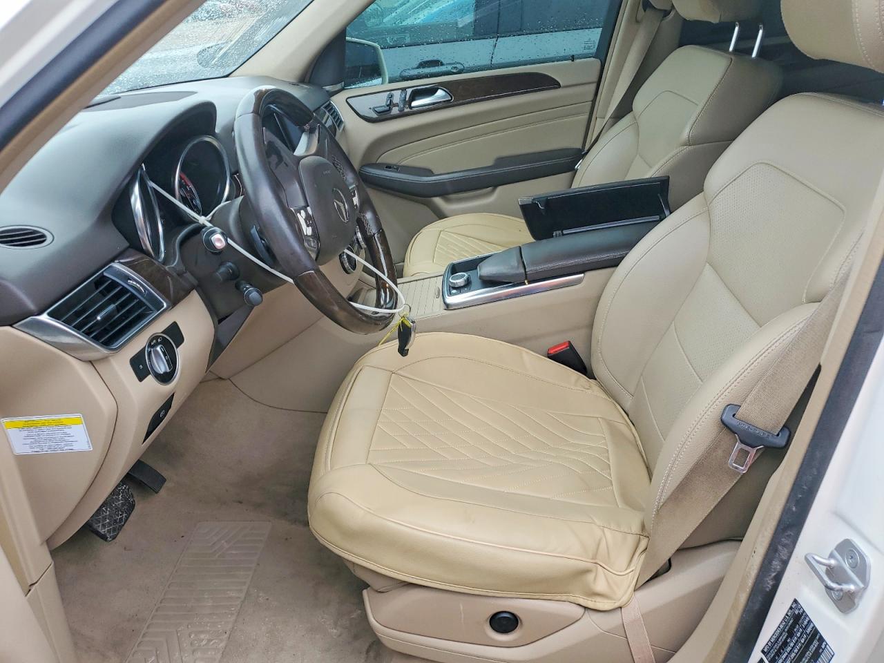 Mercedes-Benz M-Class 350