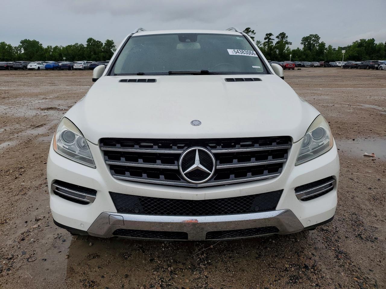 Mercedes-Benz M-Class 350