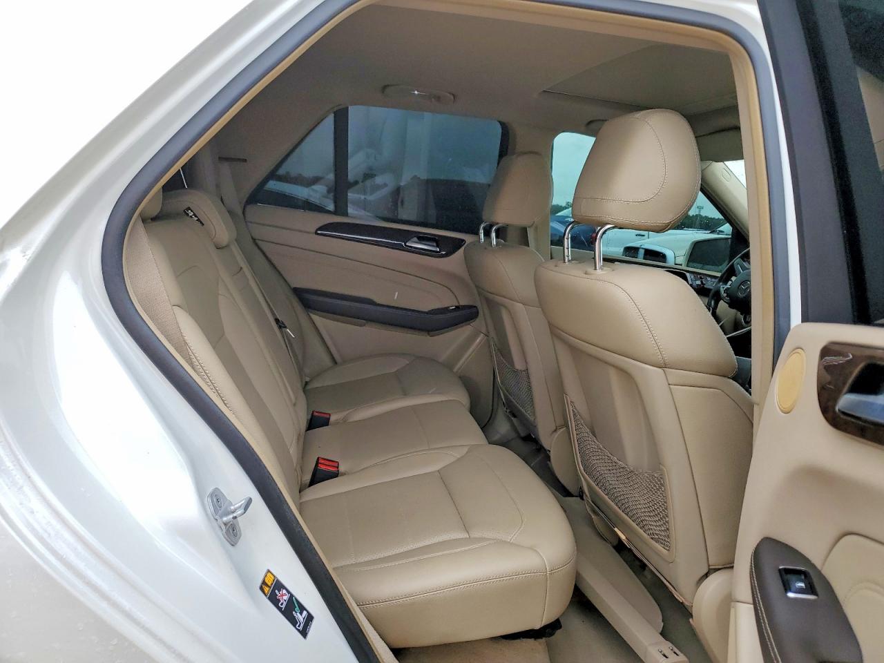 Mercedes-Benz M-Class 350