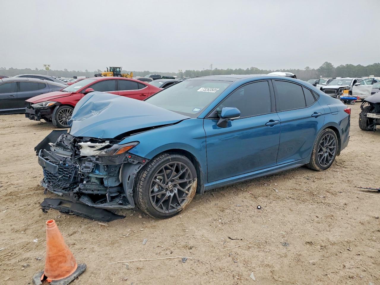 Salvage Toyota Camry Image