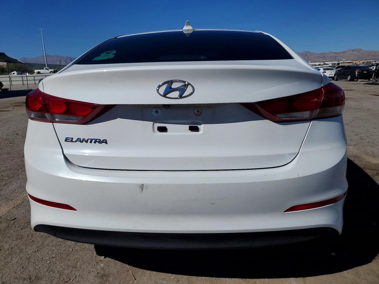 Hyundai ELANTRA Sel