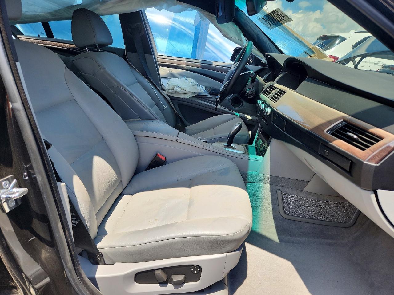 BMW 5 Series Xi
