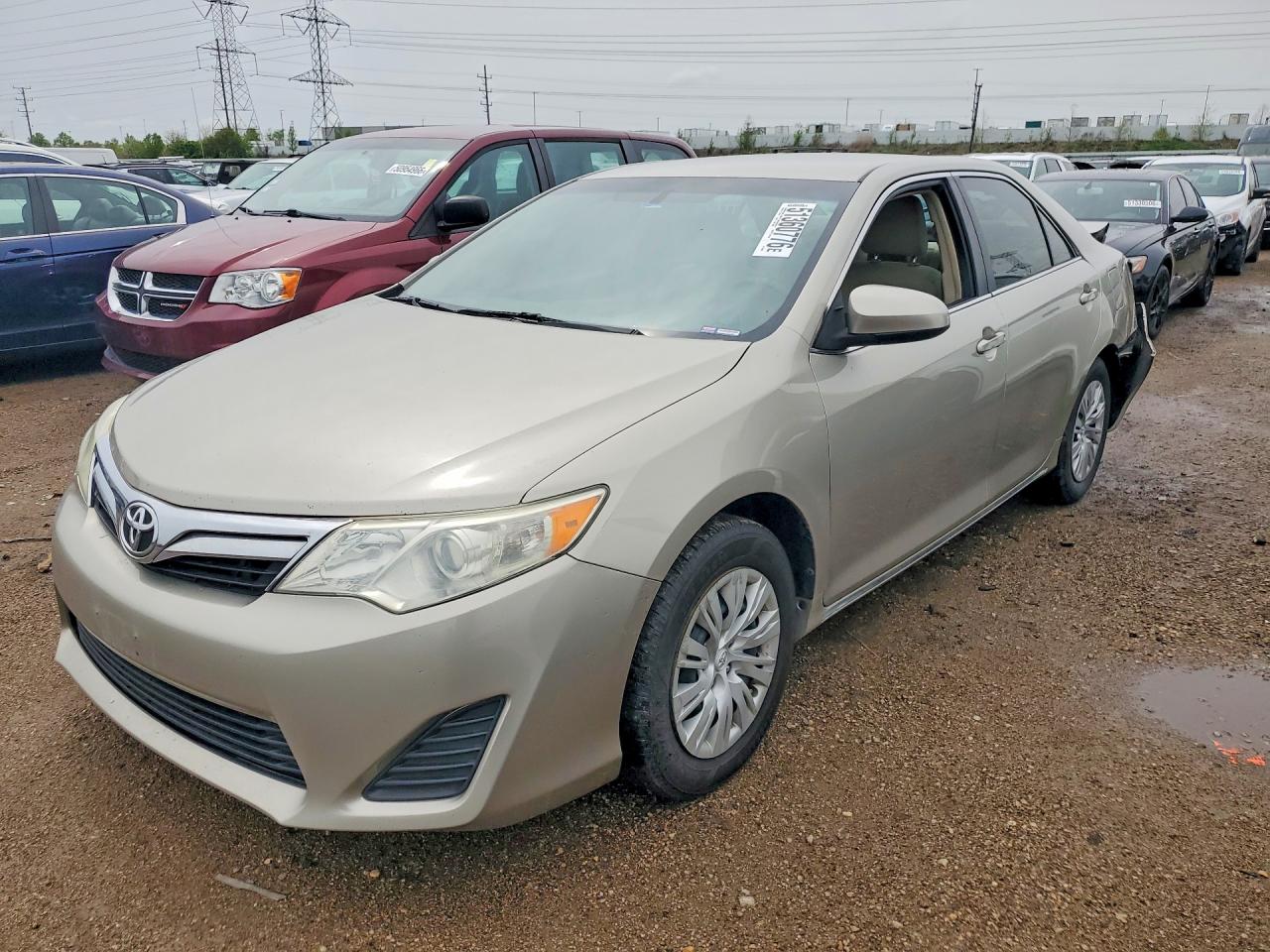 Salvage Toyota Camry Image
