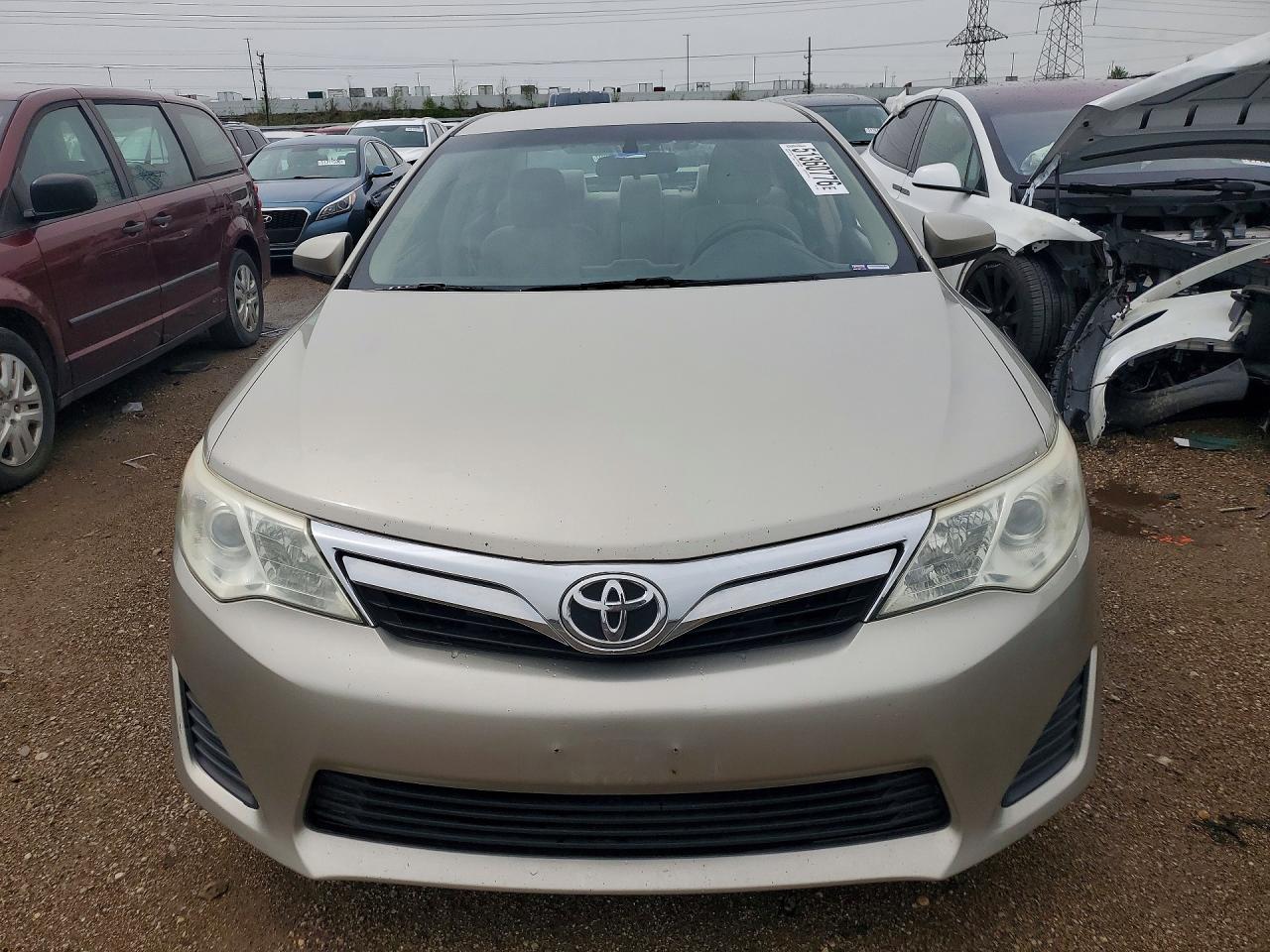 Toyota Camry Le