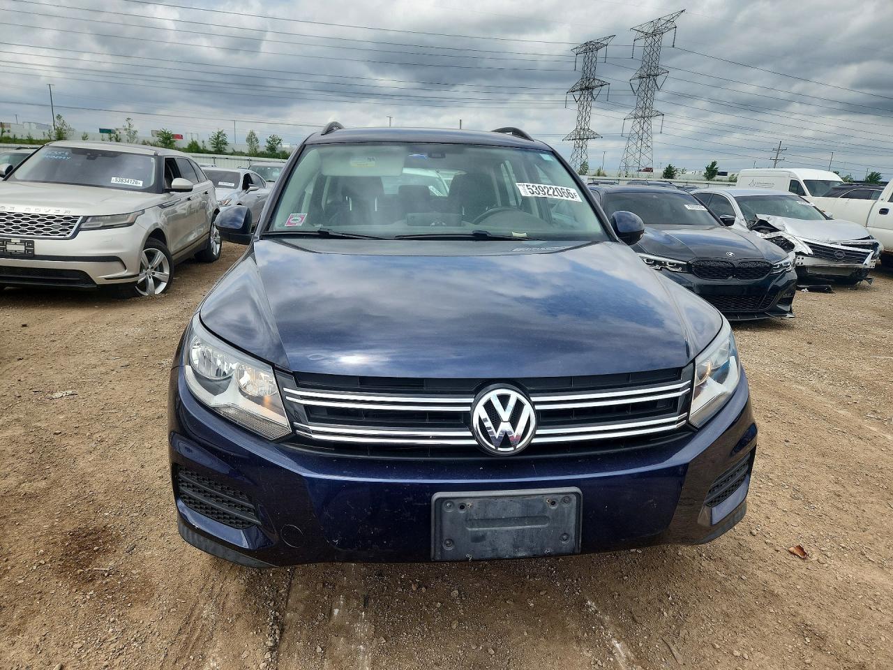 Volkswagen Tiguan S