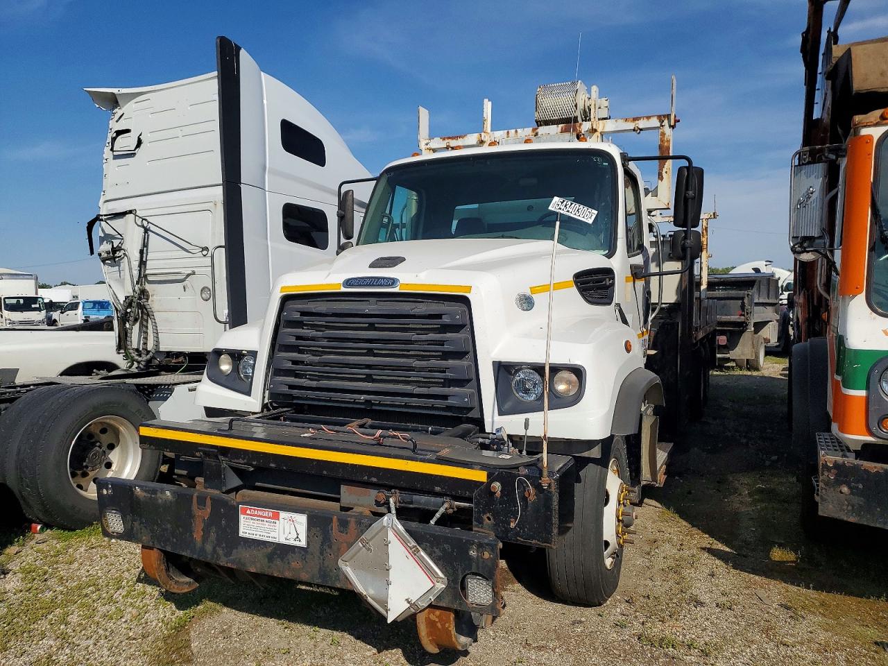 Freightliner 114sd