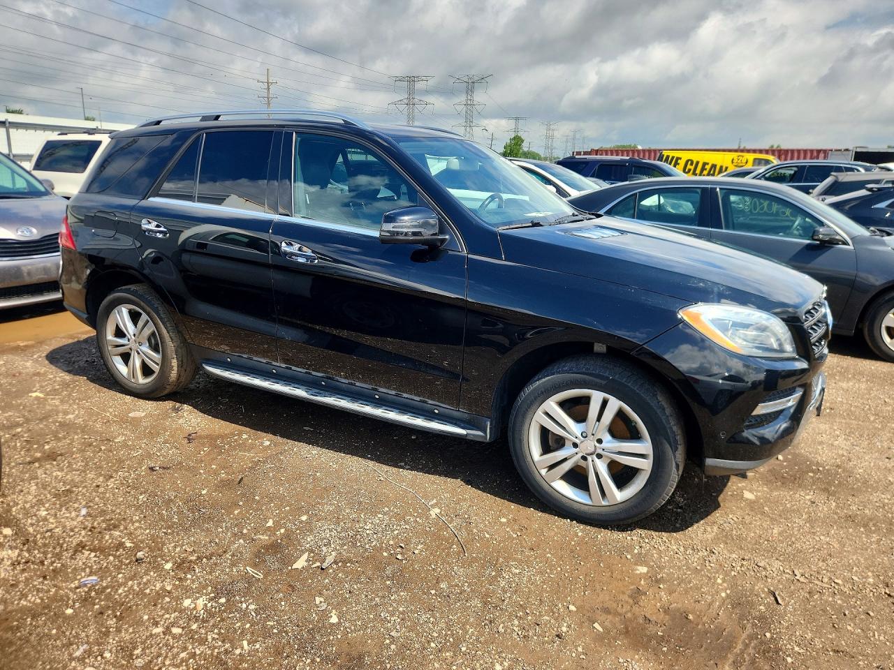 Mercedes-Benz M-Class 350 Bluetec
