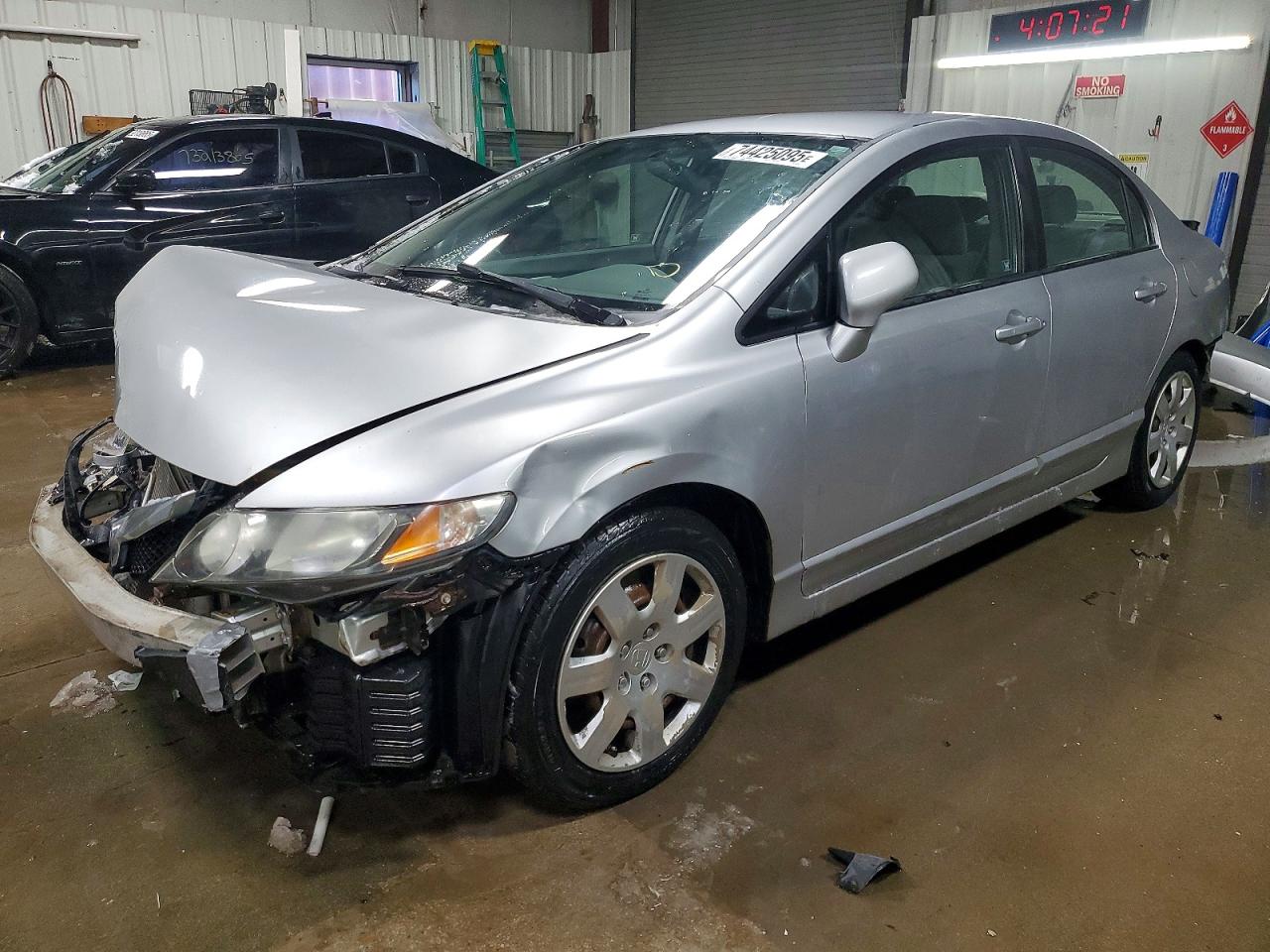 Salvage Honda Civic Image