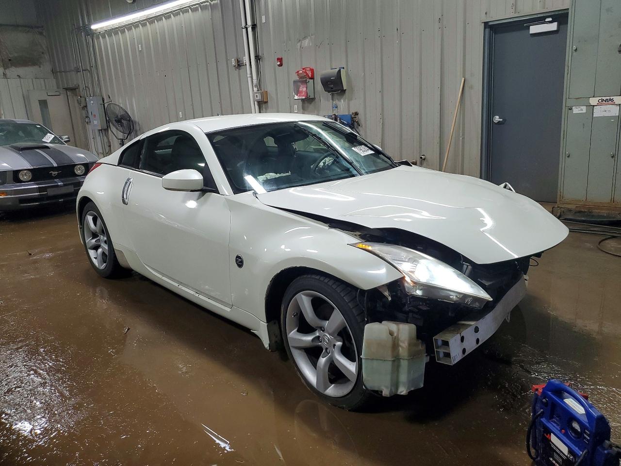 Nissan 350Z Base