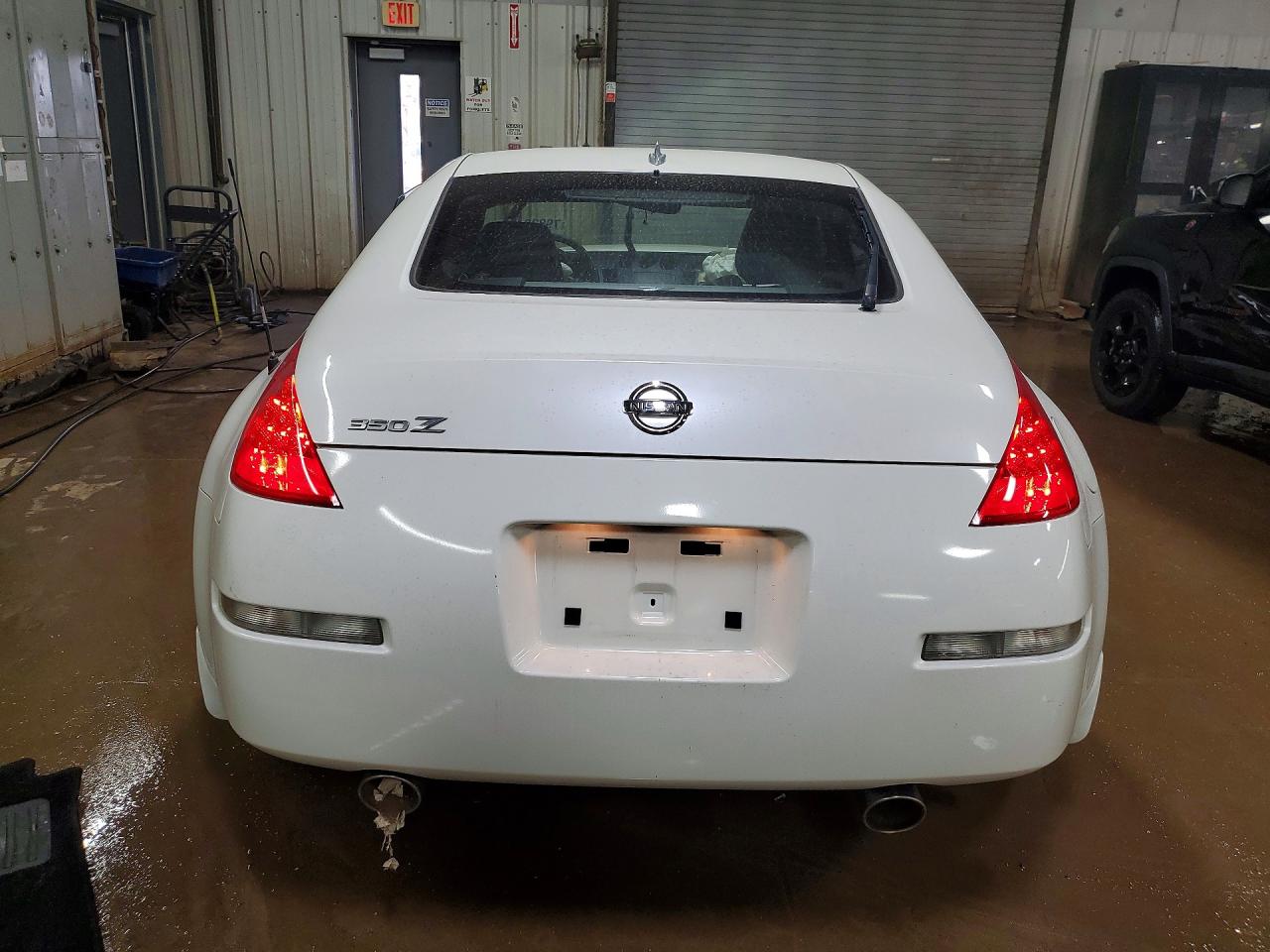 Nissan 350Z Base