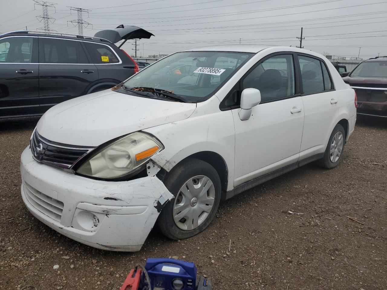 Salvage Nissan Versa Image