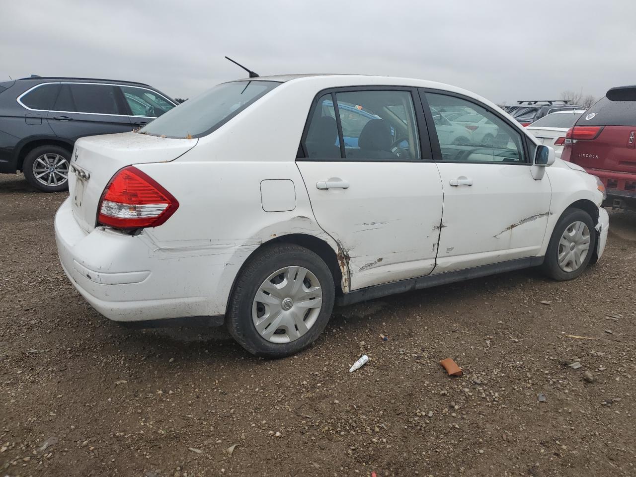 Nissan Versa S