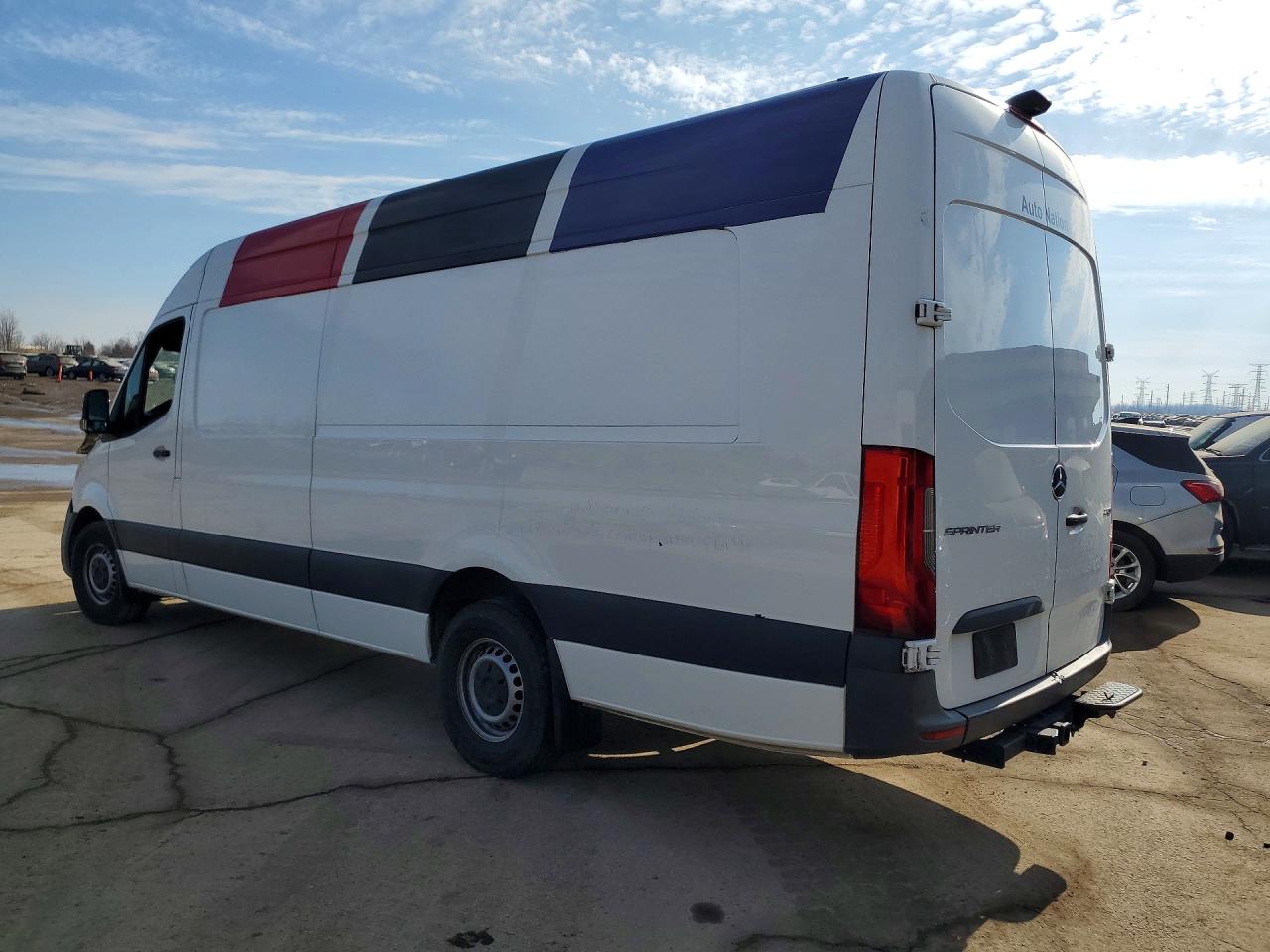 Mercedes-Benz Sprinter 2500