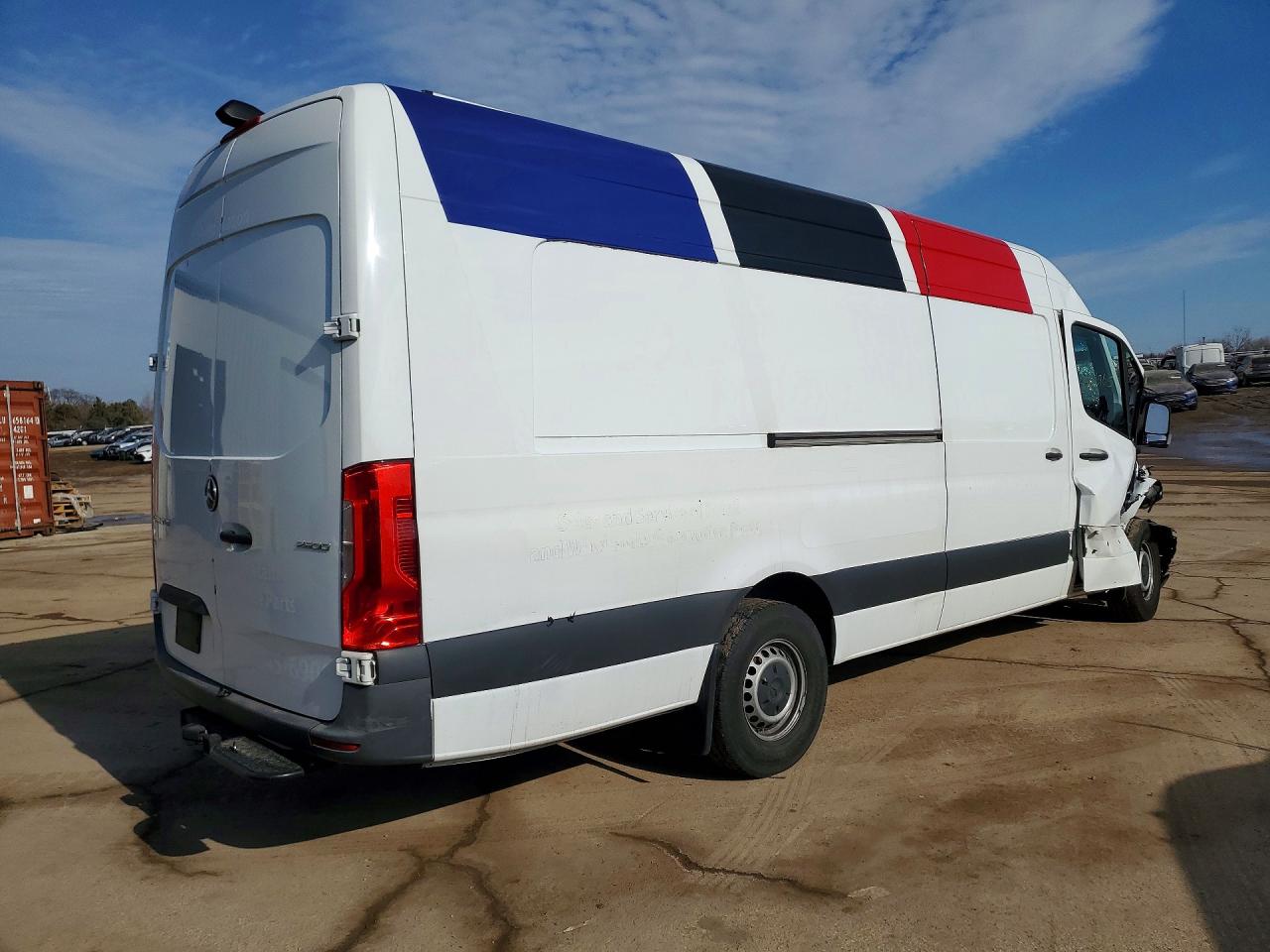 Mercedes-Benz Sprinter 2500