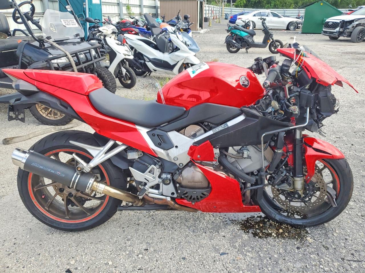 Salvage Honda Vfr Cycle Image