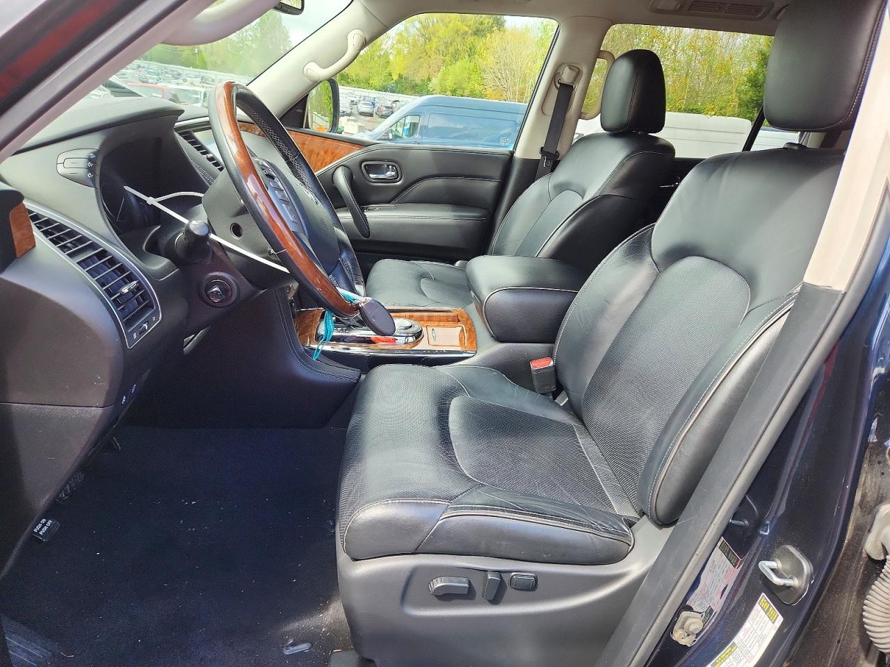 INFINITI Qx Base