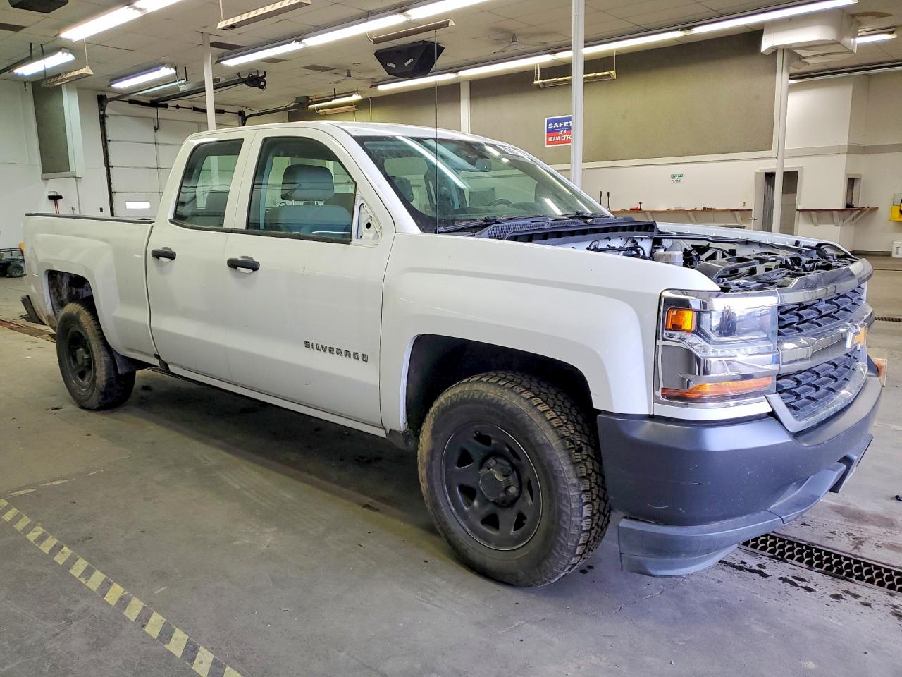 Chevrolet Silverado C1500