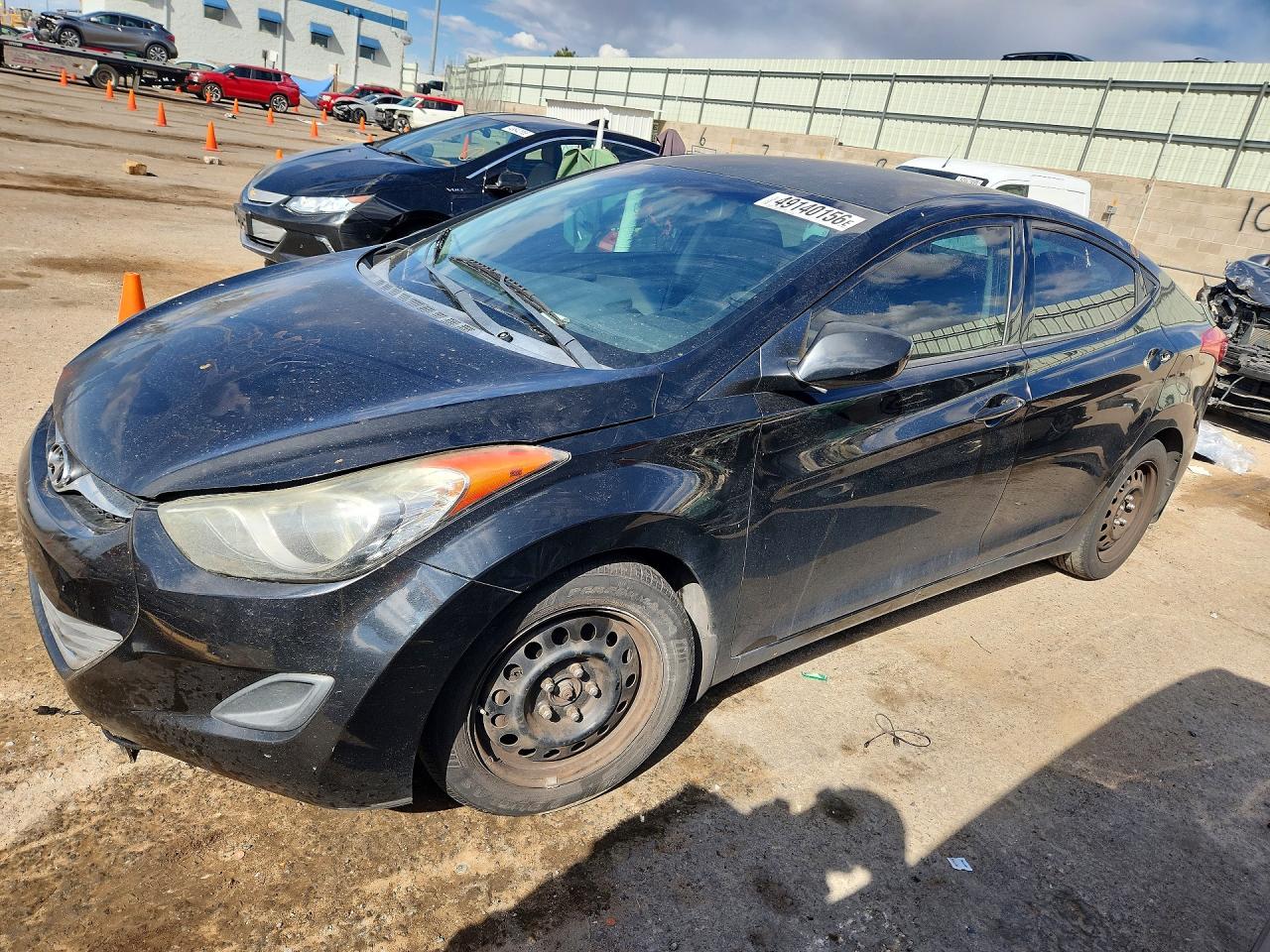 Salvage Hyundai ELANTRA Image
