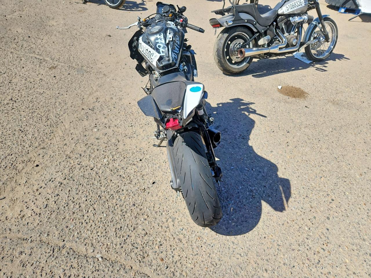 Yamaha Yzfr7