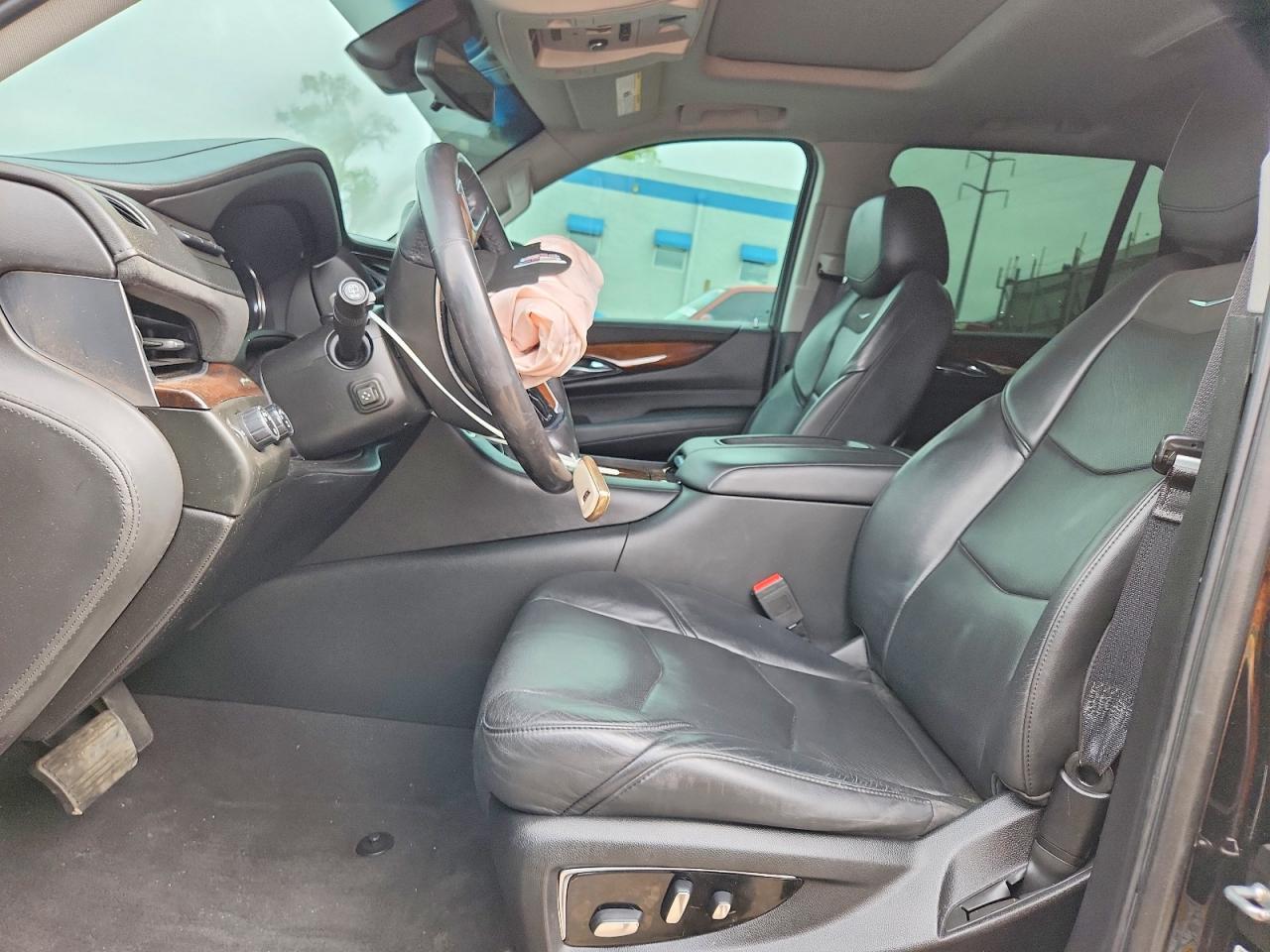 Cadillac Escalade Luxury