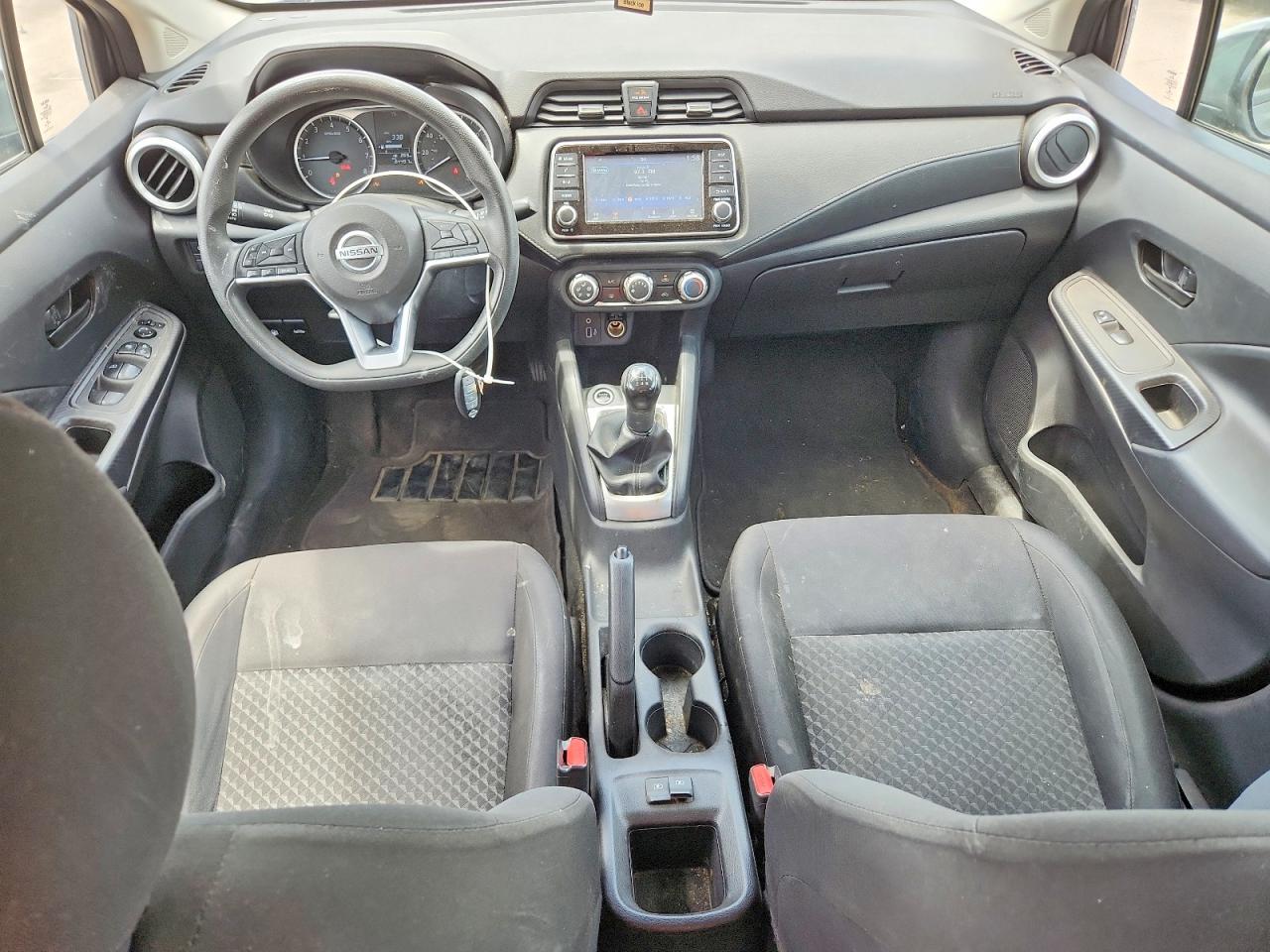 Nissan Versa S
