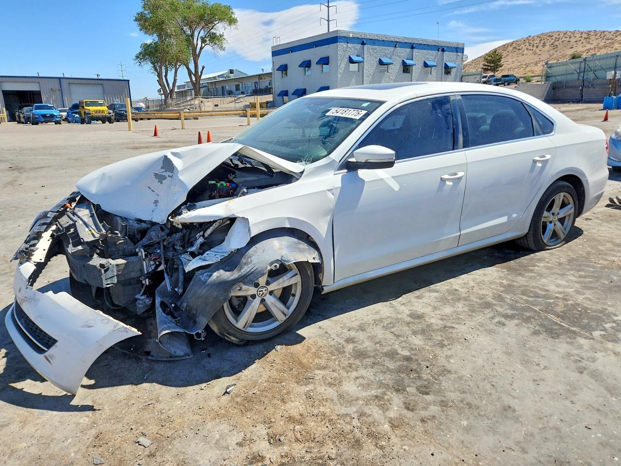 Salvage Volkswagen Passat Image