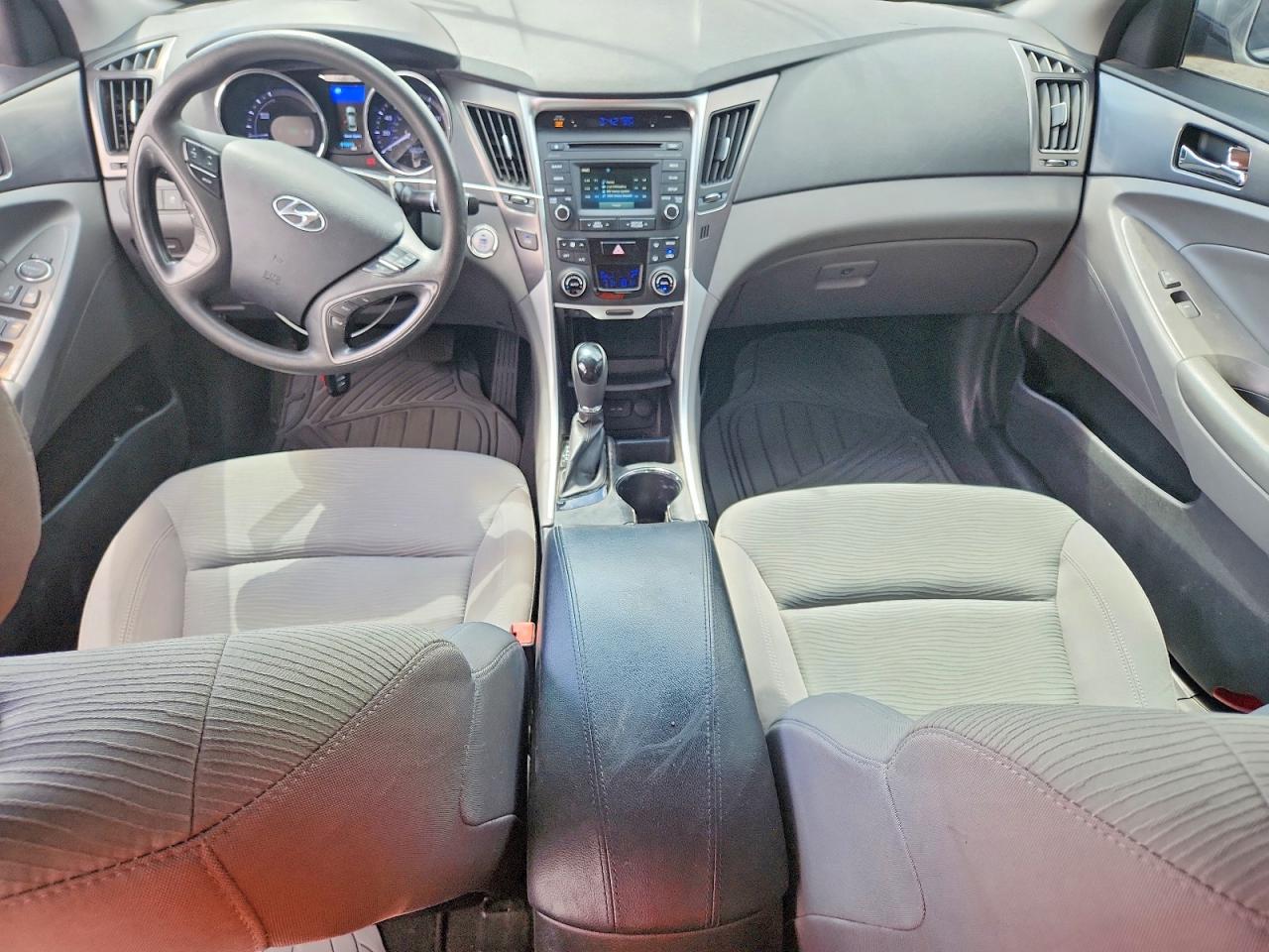 Hyundai SONATA Base
