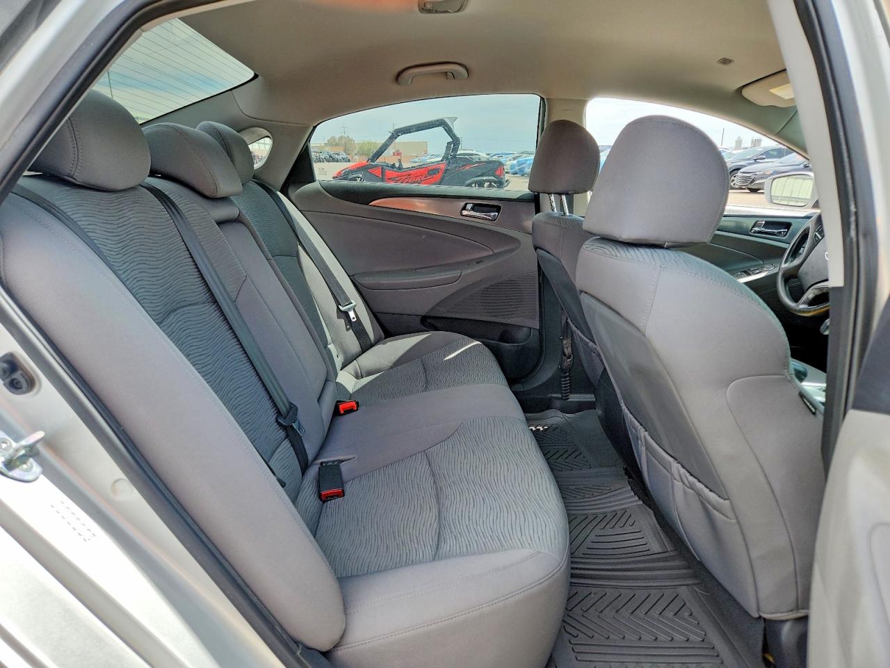 Hyundai SONATA Base