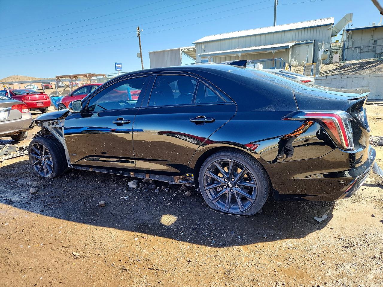 Cadillac CT4