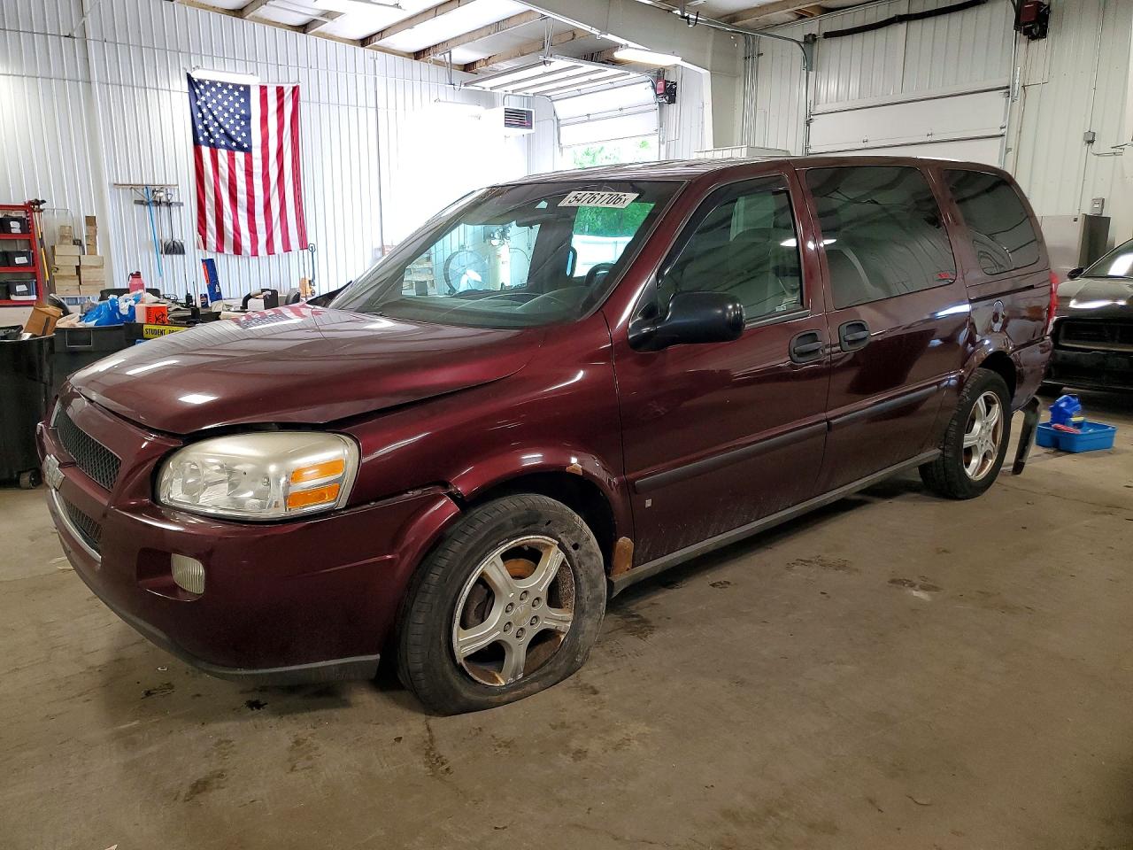 Salvage Chevrolet Uplander Image