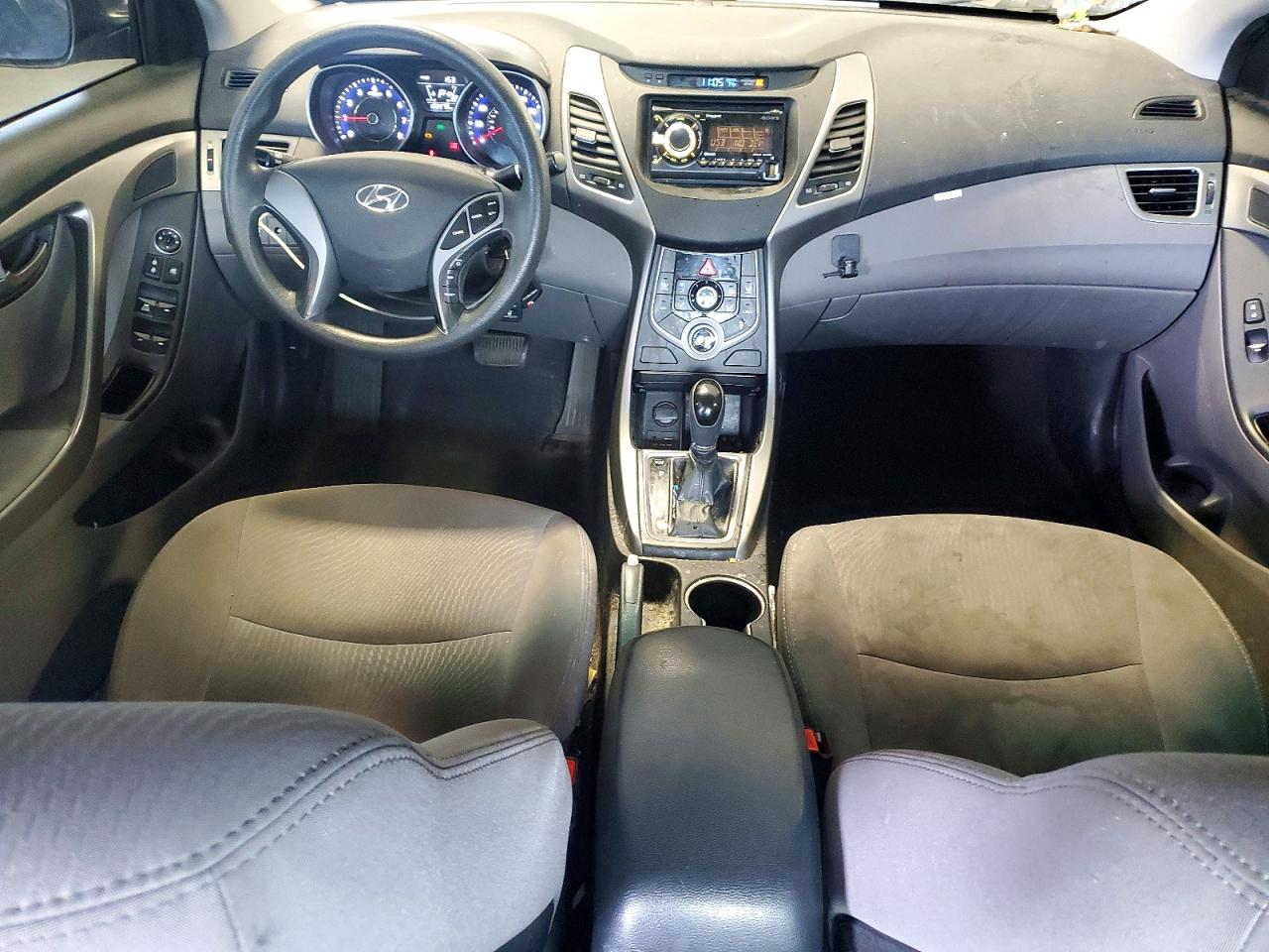 Hyundai ELANTRA Se