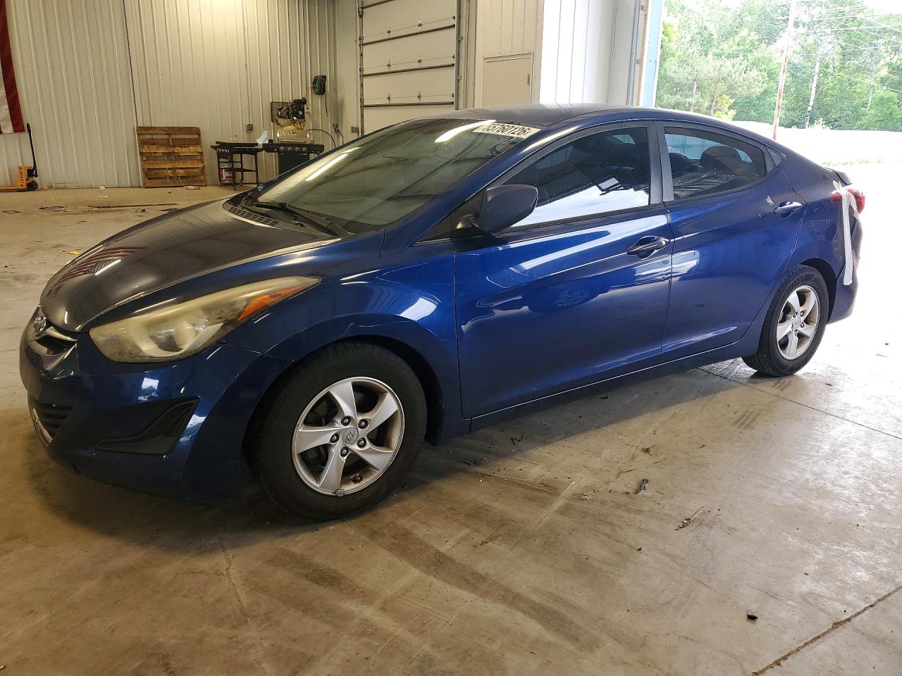 Salvage Hyundai ELANTRA Image