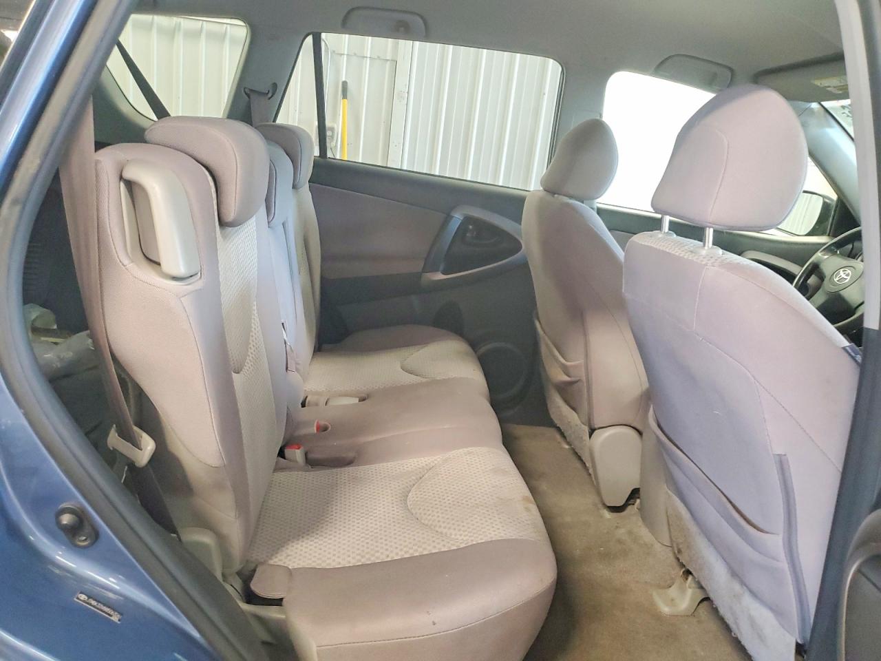 Toyota RAV4 Base